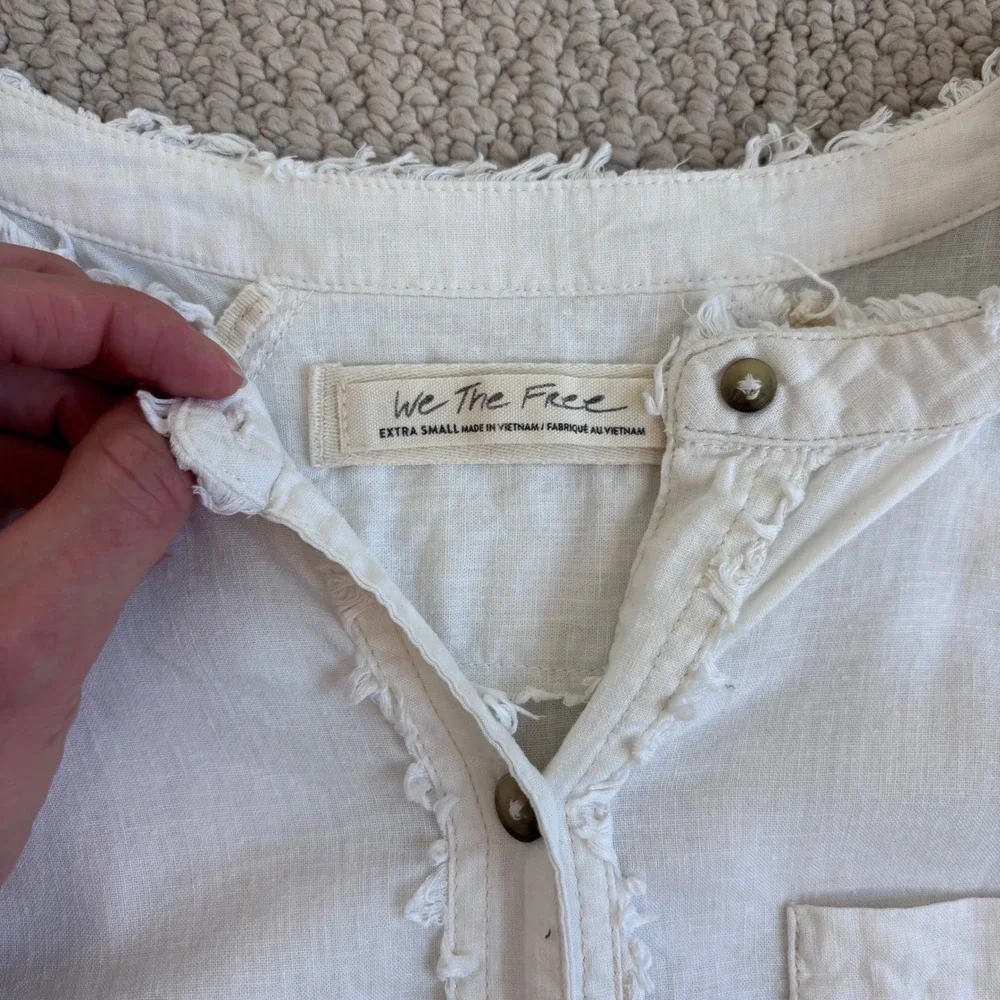 We The Free People Keep It Simple Button Down Top Size XS Ivory Linen‎ Blend